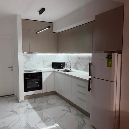 Riverfront Modern Апартаменты *